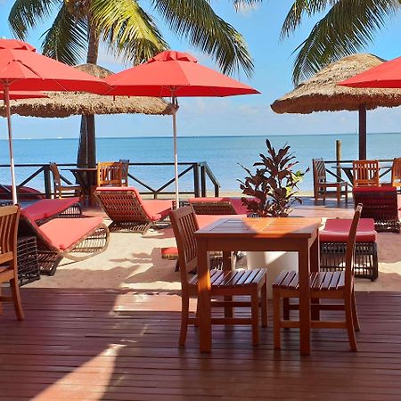 Ramada Suites By Wyndham Wailoaloa Beach Fiji Nadi Exteriér fotografie