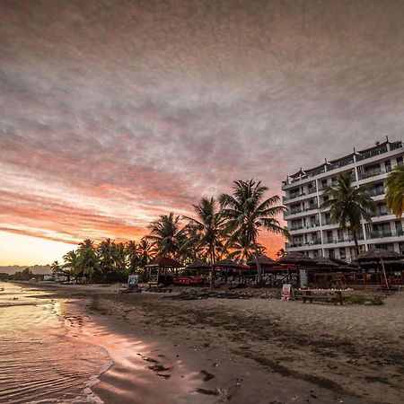 Ramada Suites By Wyndham Wailoaloa Beach Fiji Nadi Exteriér fotografie