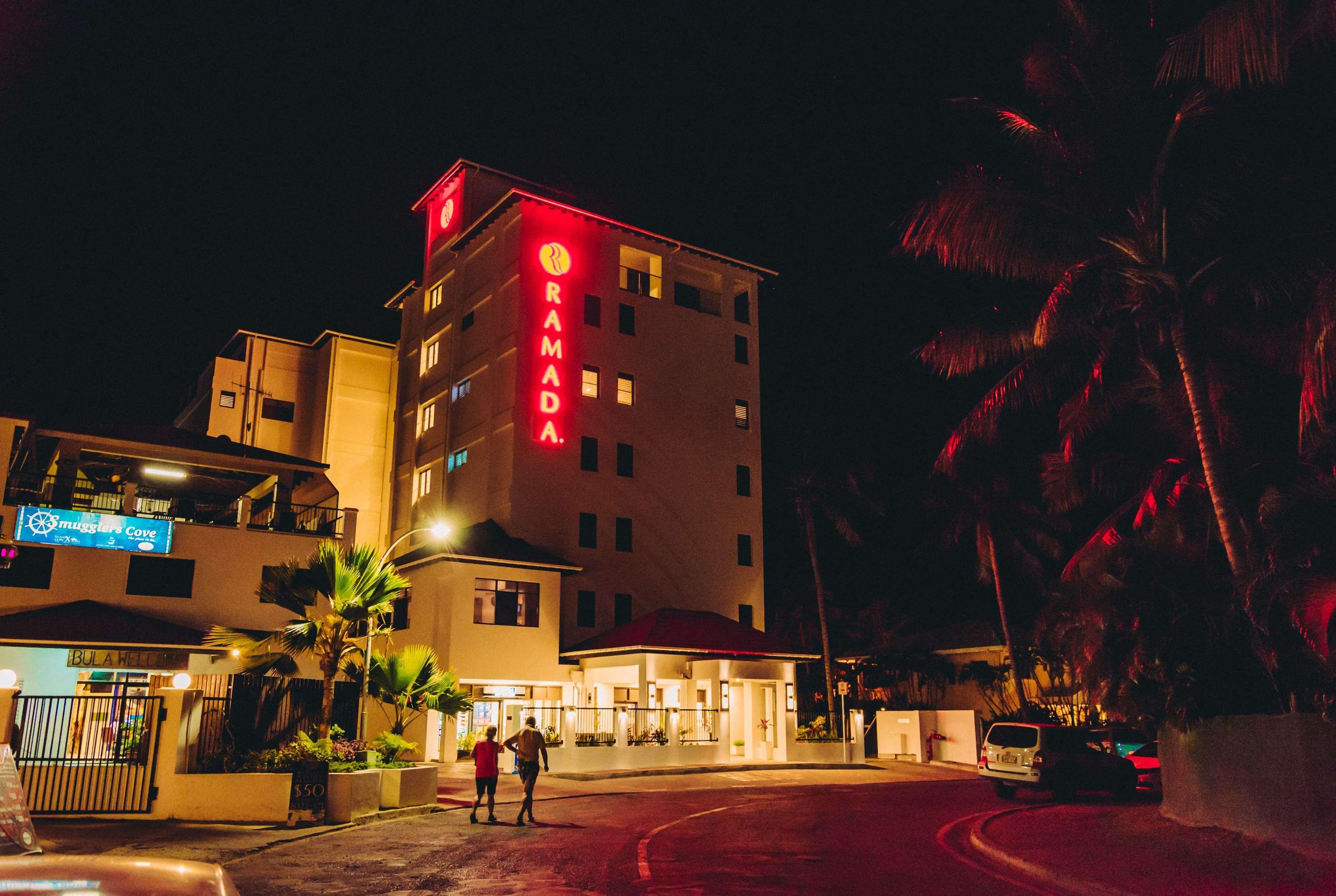 Ramada Suites By Wyndham Wailoaloa Beach Fiji Nadi Exteriér fotografie