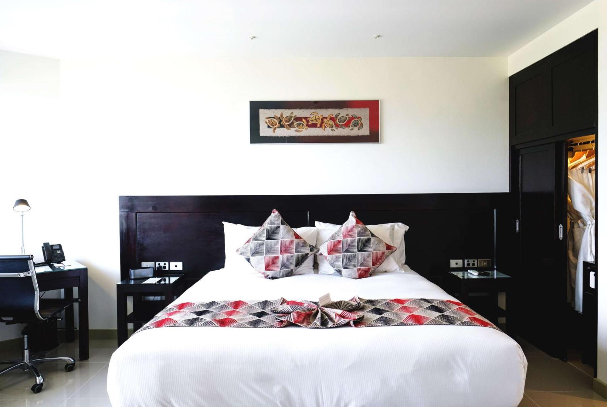 Ramada Suites By Wyndham Wailoaloa Beach Fiji Nadi Exteriér fotografie