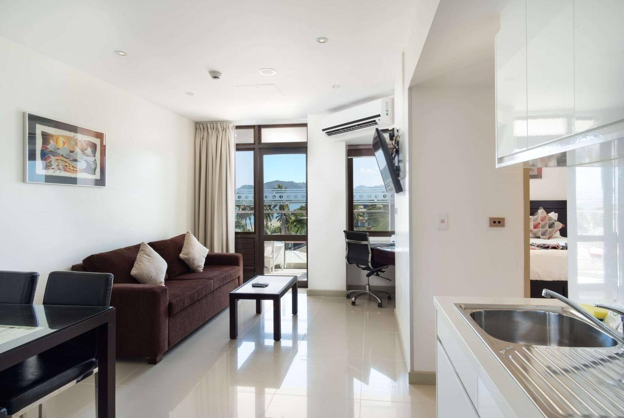 Ramada Suites By Wyndham Wailoaloa Beach Fiji Nadi Exteriér fotografie