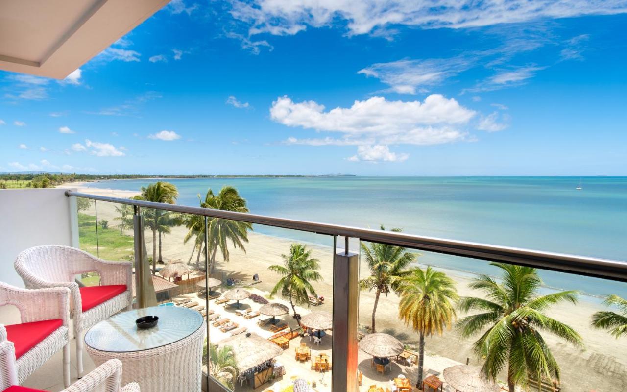 Ramada Suites By Wyndham Wailoaloa Beach Fiji Nadi Exteriér fotografie